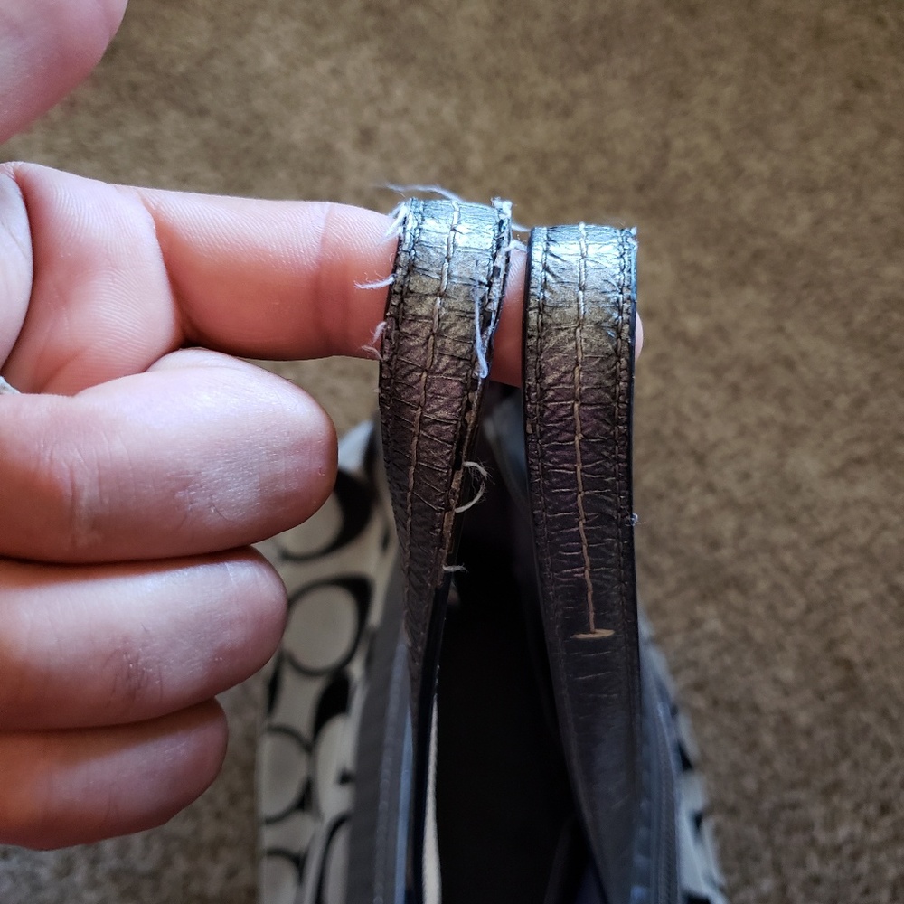 Coach Poppy signature handbag - Picture 7 of 8